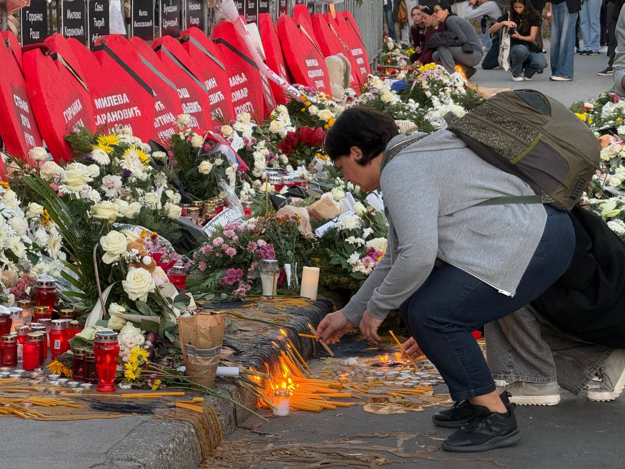 Obeležena prva godišnjica od strašne tragedije: Veliki komemorativni skup održan u Novom Sadu