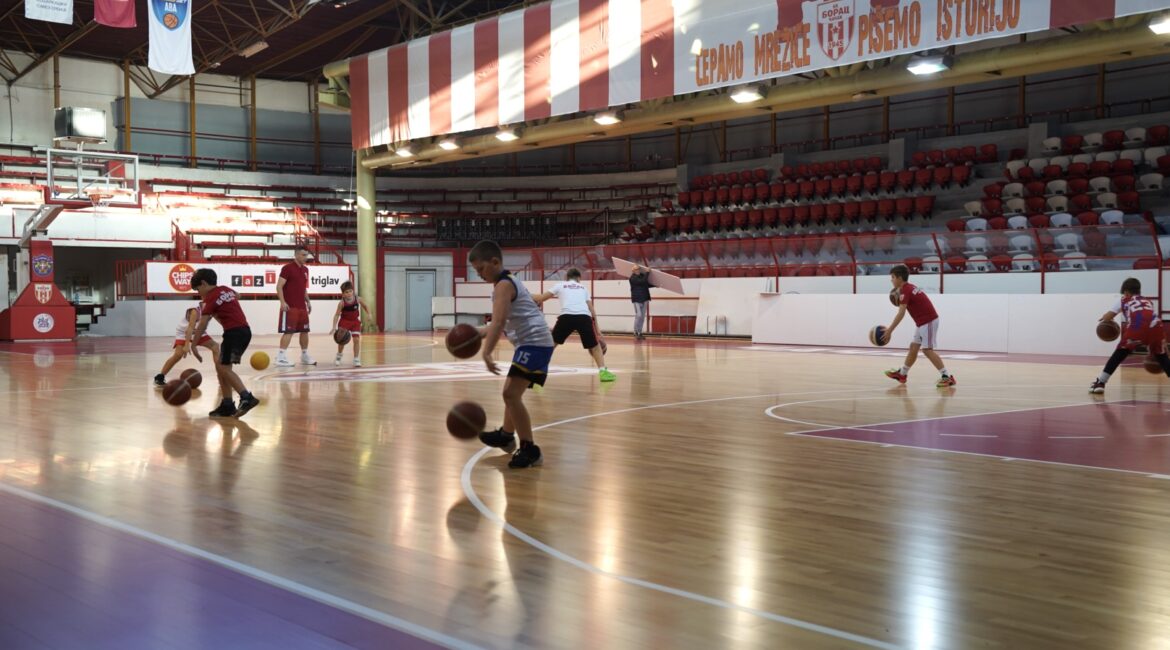 KK Borac se zahvalio Gradu Čačku i SC Mladost: Evo šta je do sada sve urađeno u hali kraj Morave