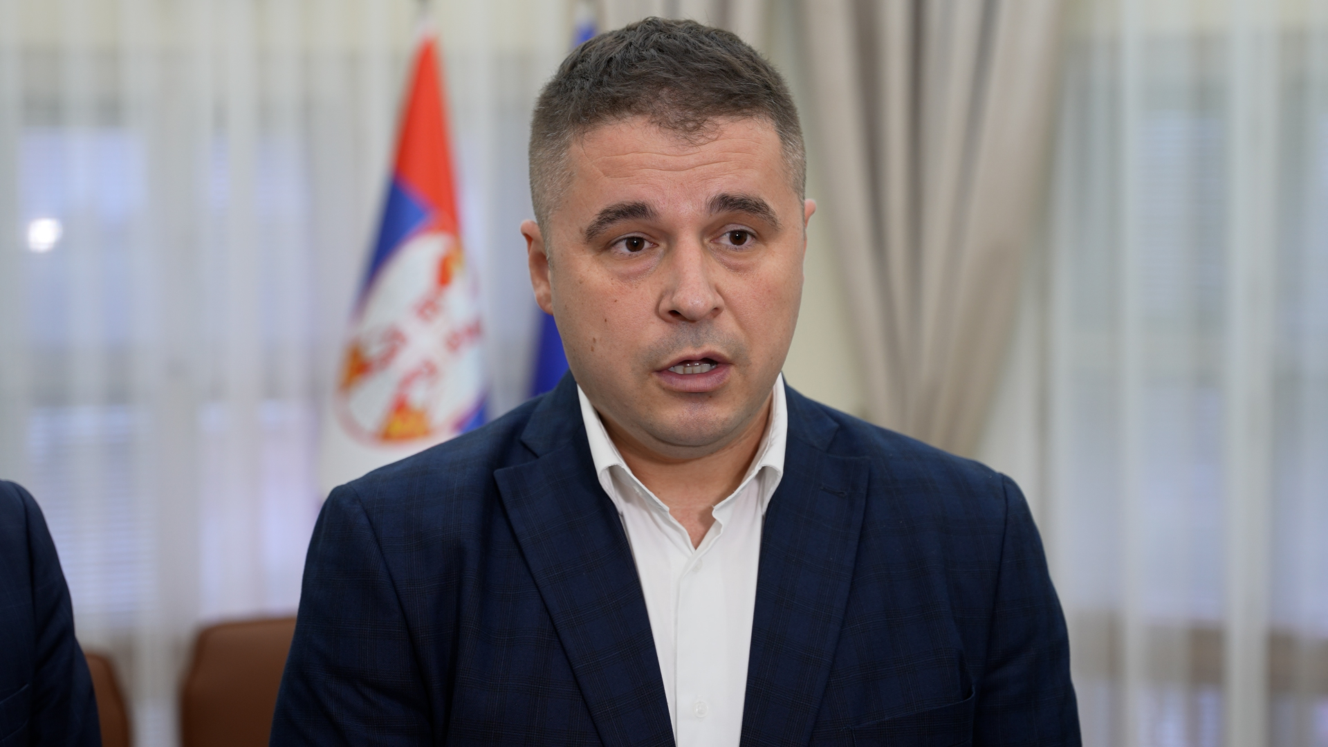 Pokušali da smene predsednika opštine Lučani, pa sami između sebe nisu mogli da se dogovore i obezbede potpise: Meštani Dragačeva u neverici nakon urnebesnog poteza tamošnje opozicije