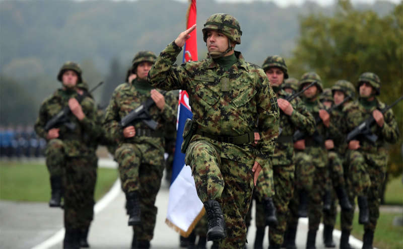 Obavezni vojni rok za muškarce: Novi zakon donosi 60 dana vojnog roka i 15 dana logora  