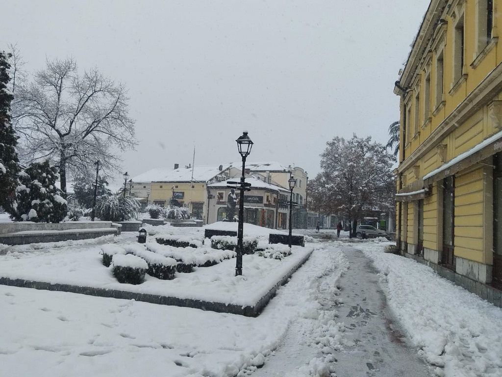 Bez struje u Valjevu: Teška situacija za 8.400 domaćinstava