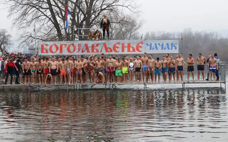 Tradicija i hrabrost u Čačku: Otvorene prijave za plivanje za zaleđeni Bogojavljenski krst