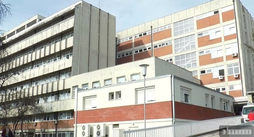 Majka, dete i mlađi muškarac povređeni: Teška nezgoda na putu kod Mrčajevaca, jedna osoba u teškom stanju