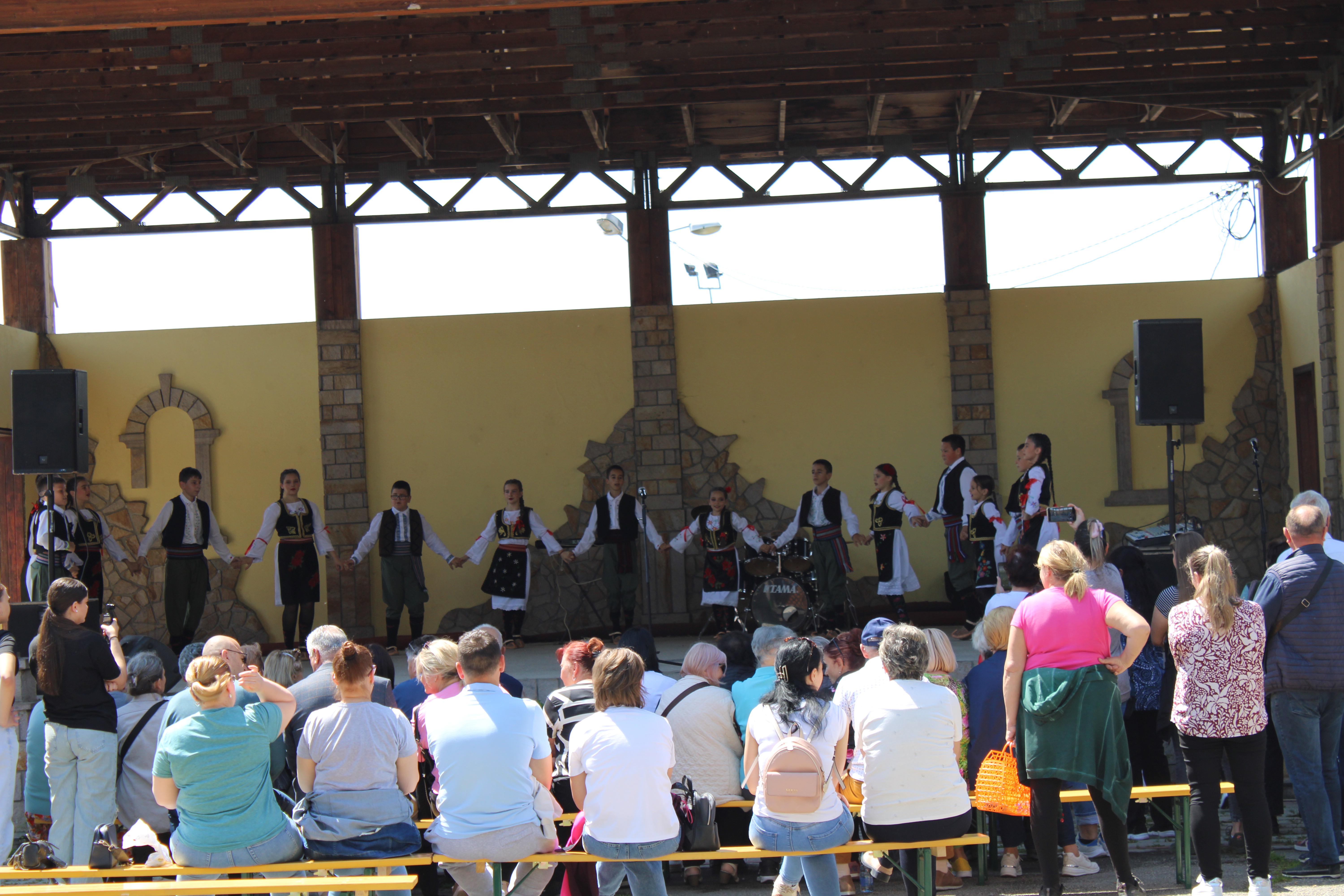 Gastronomija, folklor i tehnologija obeležili manifestaciju u Mrčajevcima