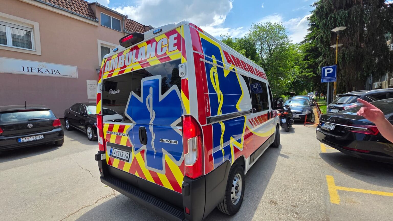 Čačak ulaže u zdravstvenu zaštitu: Nabavljeno novo sanitetsko vozilo